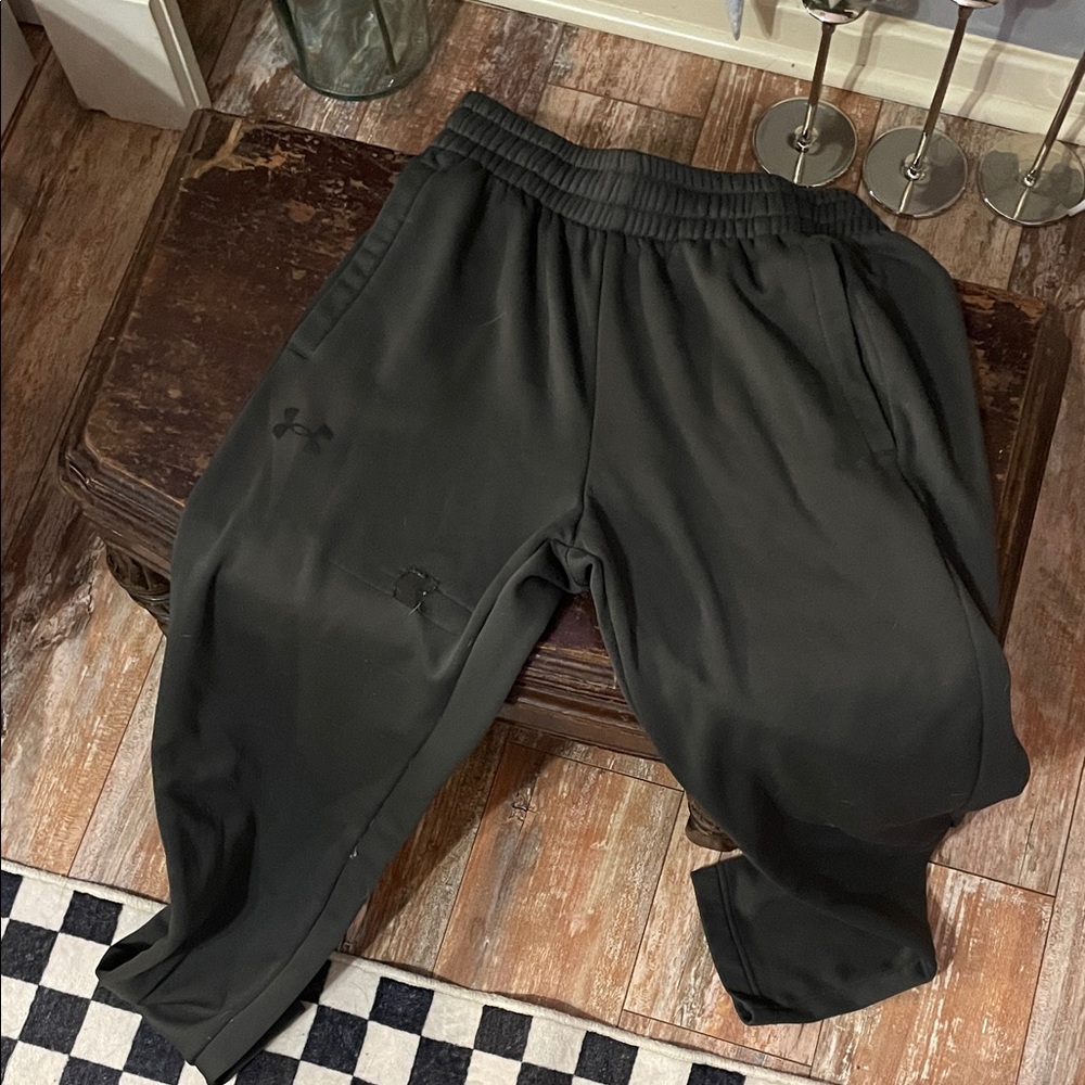 Under Armour Men's Dark Gray Joggers